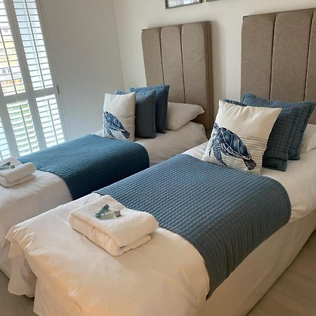 Luxury Beachfront Outstanding 2 Bedroom Apartment AEGON International Esterno foto