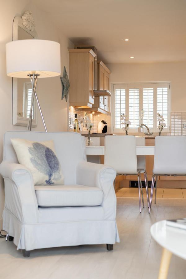 Luxury Beachfront Outstanding 2 Bedroom Apartment AEGON International Esterno foto