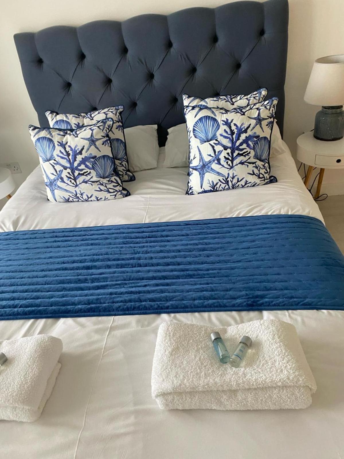 Luxury Beachfront Outstanding 2 Bedroom Apartment AEGON International Esterno foto